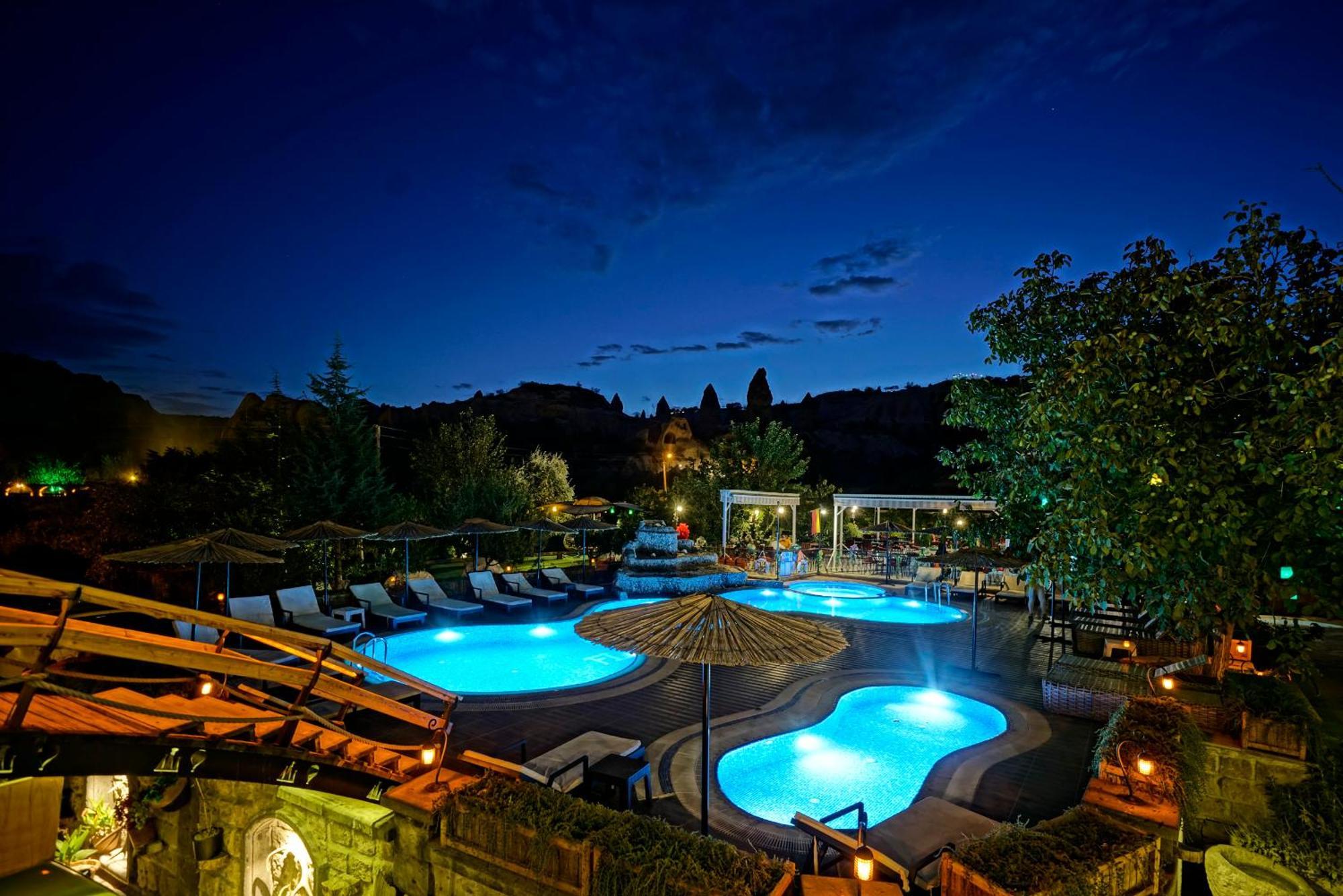 Hotel Cave