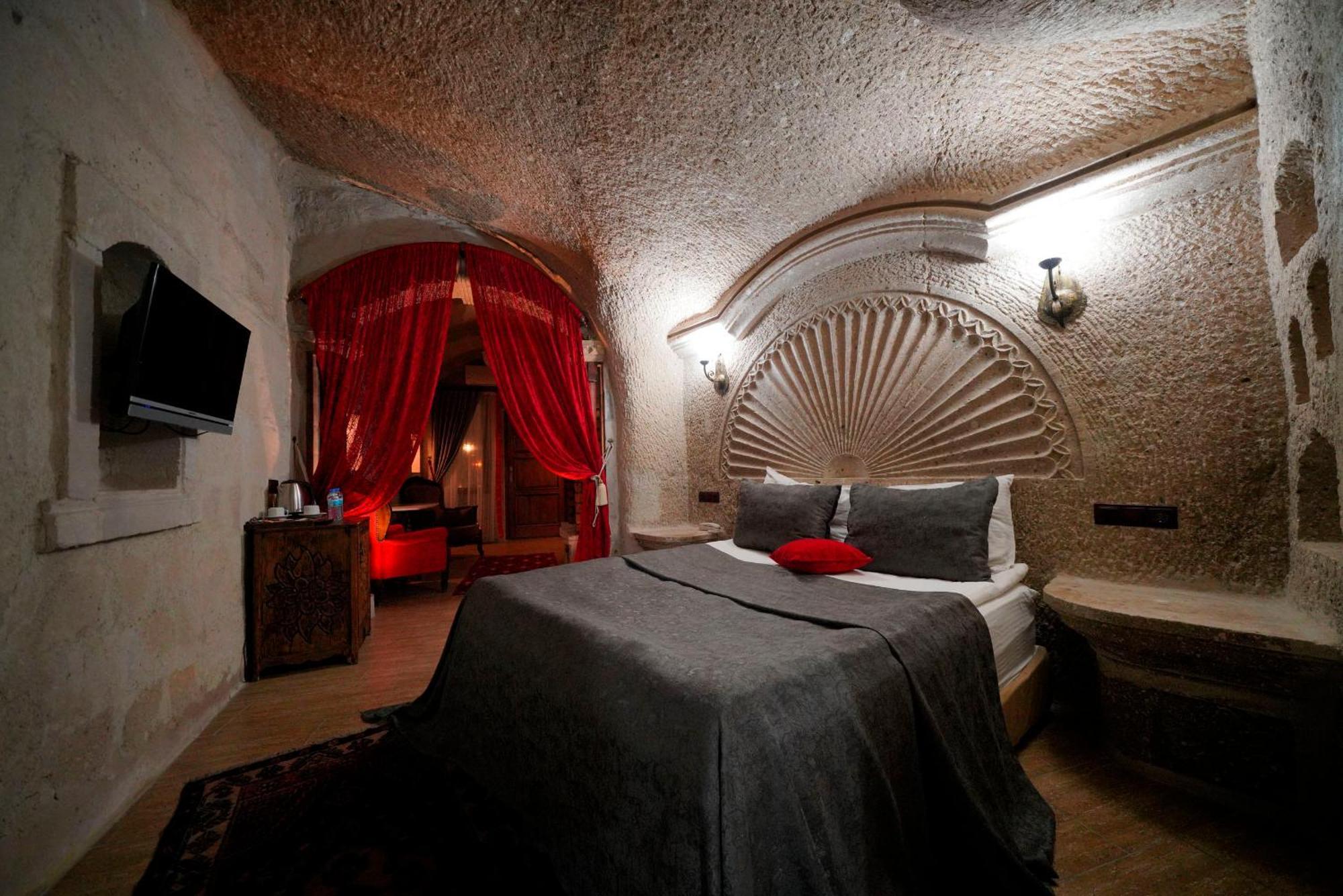 Cave 2* Гореме